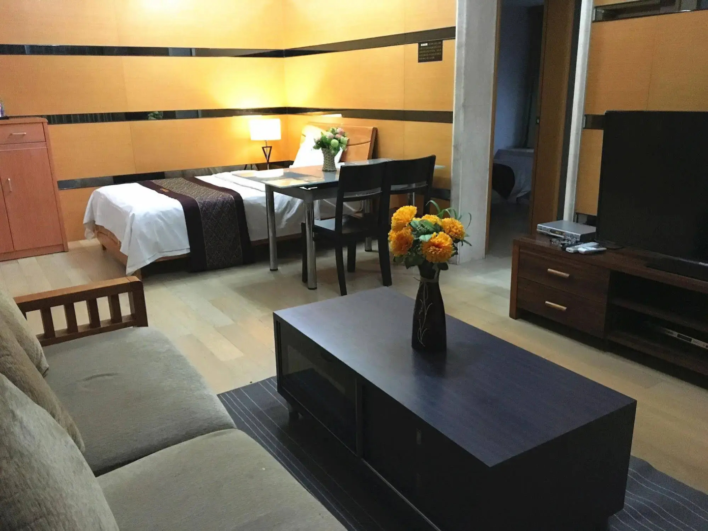 She & He Service Apartment - Huifeng