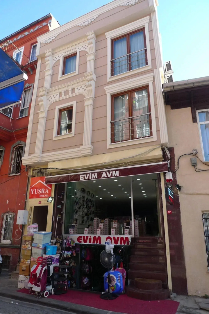 Avsin Residence