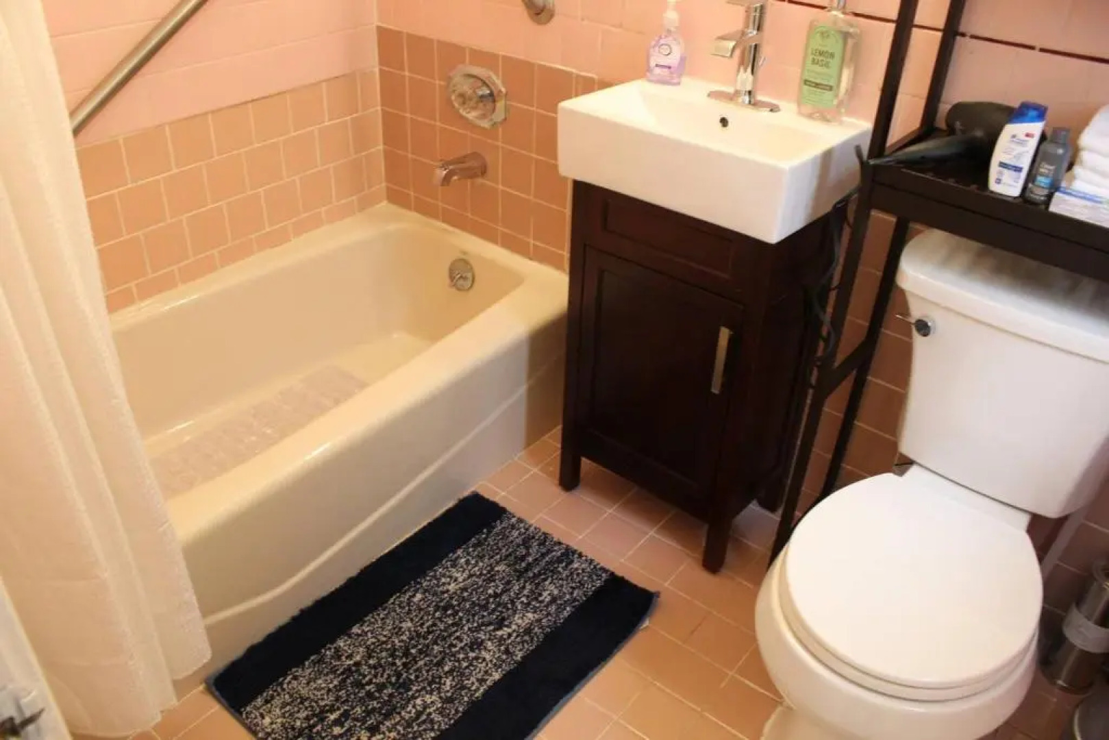 3 BD 2 Bath House, Walkable To Bart, Free Parking, Views