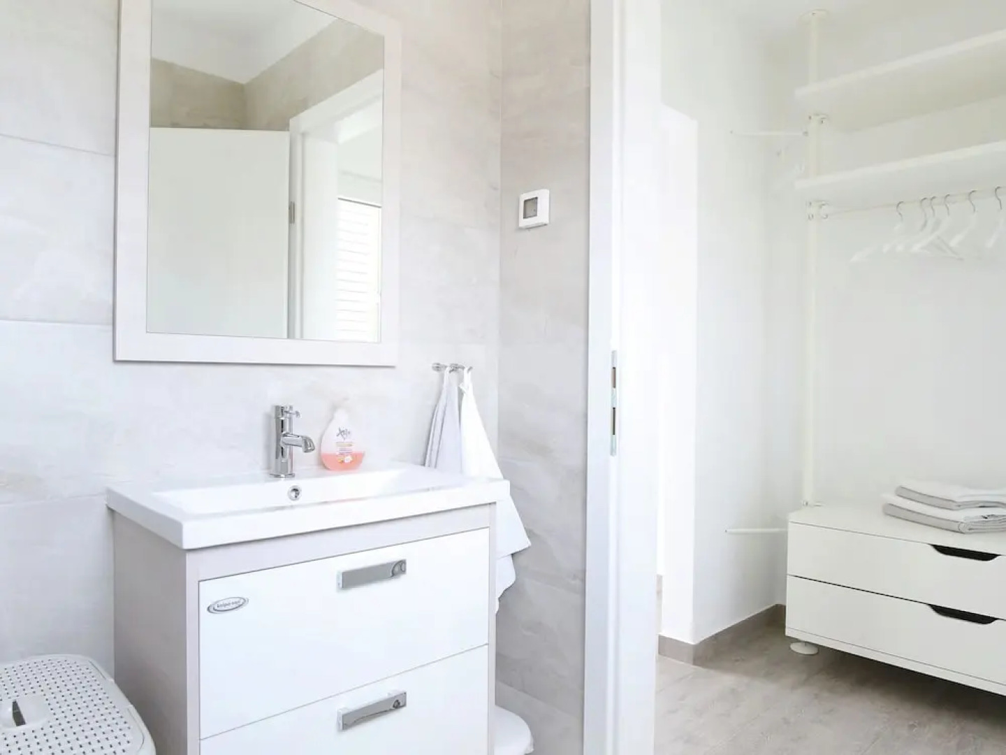 Inviting Holiday Home in Jasenice - Maslenica With Garden