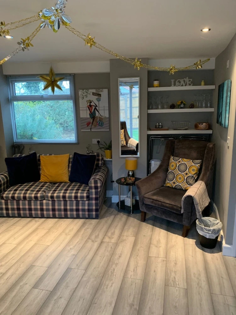 BedrockLodge Buisness Centre HolidayLets