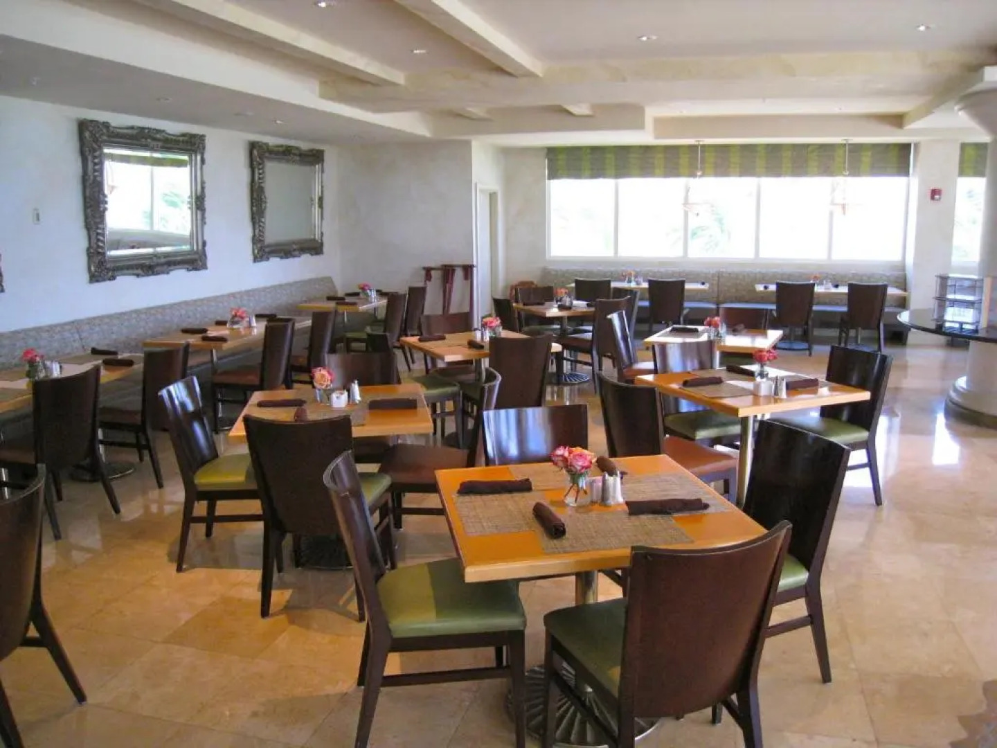 Oceanview Apartments in Sunny Isles