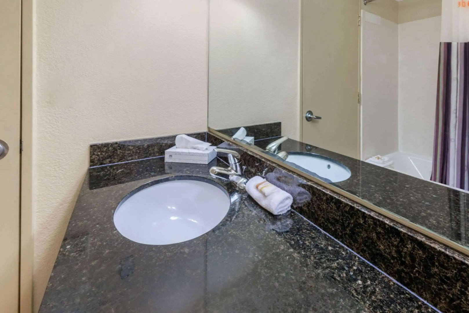 La Quinta Inn by Wyndham Ft. Lauderdale Northeast