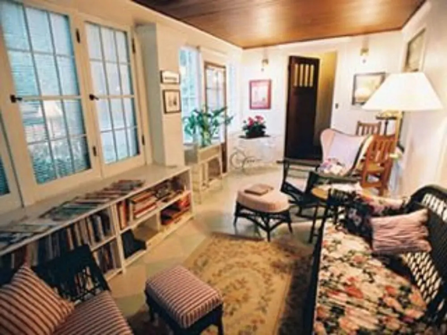 Cocoa Cottage Bed & Breakfast