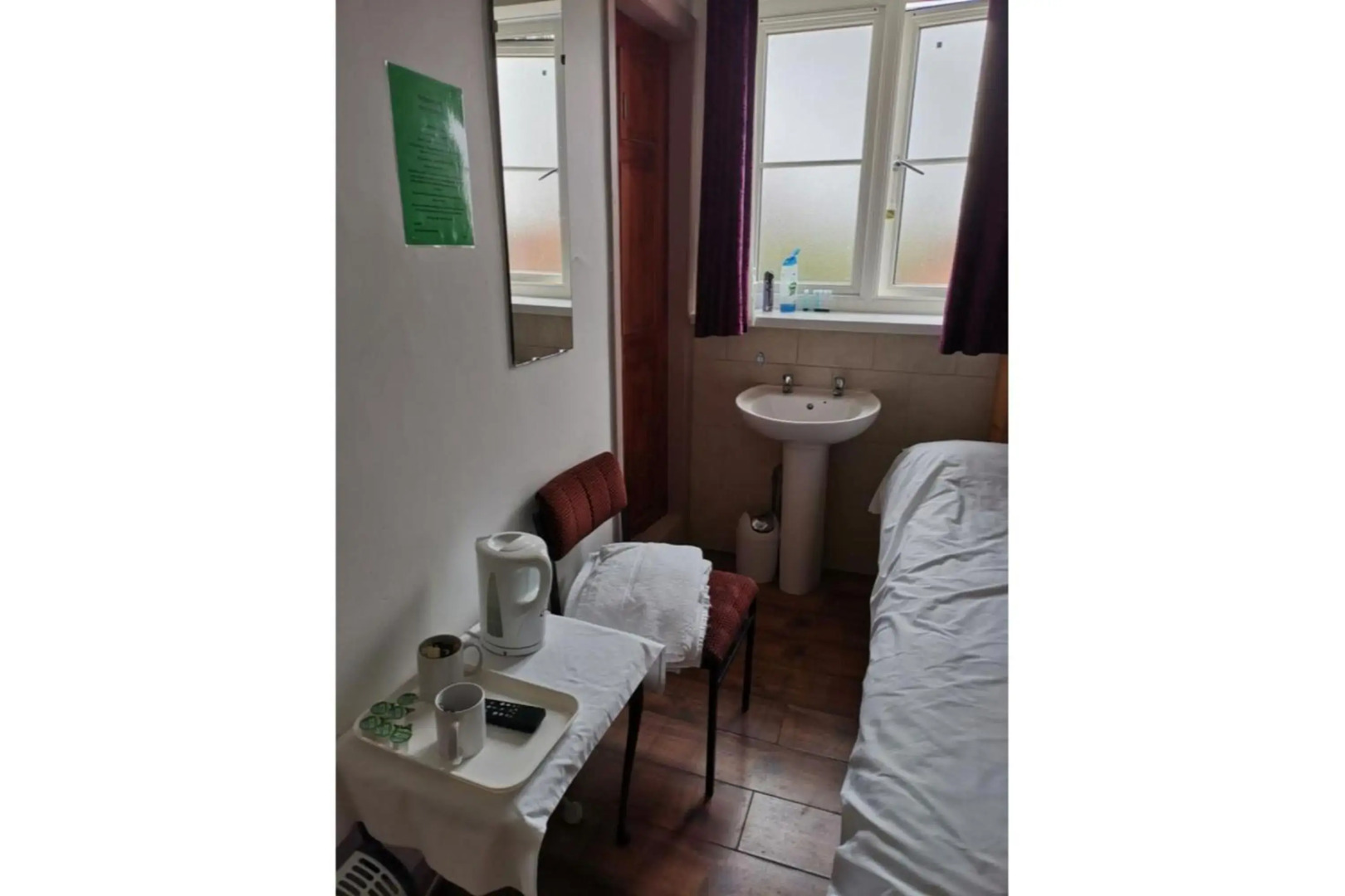 Swan Inn, Heathrow Airport