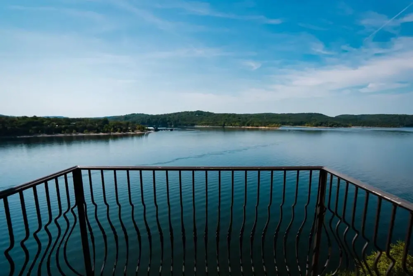 1 Bedroom Lake View Villa - Unit 306