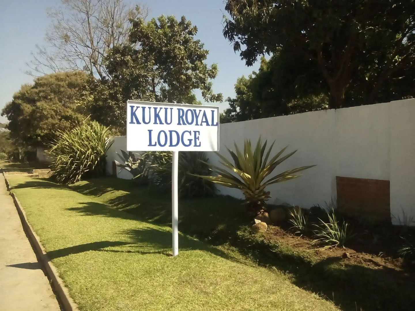 Kuku Royal Lodge