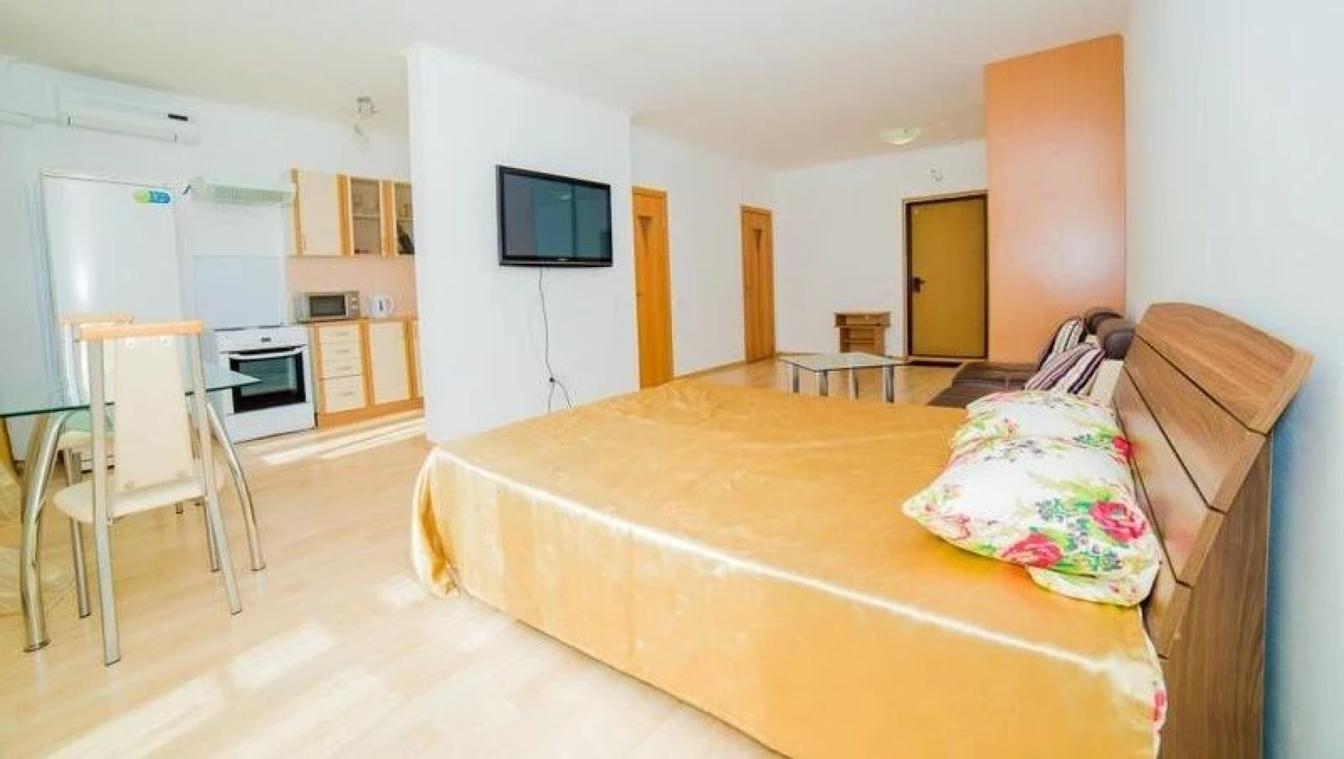 Vlstay Na Avrorovskoj Apartaments
