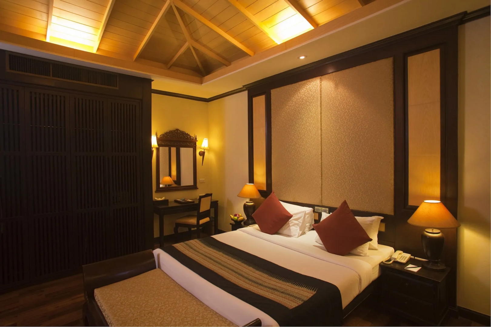 Mukdara Beach Villa & Spa Resort