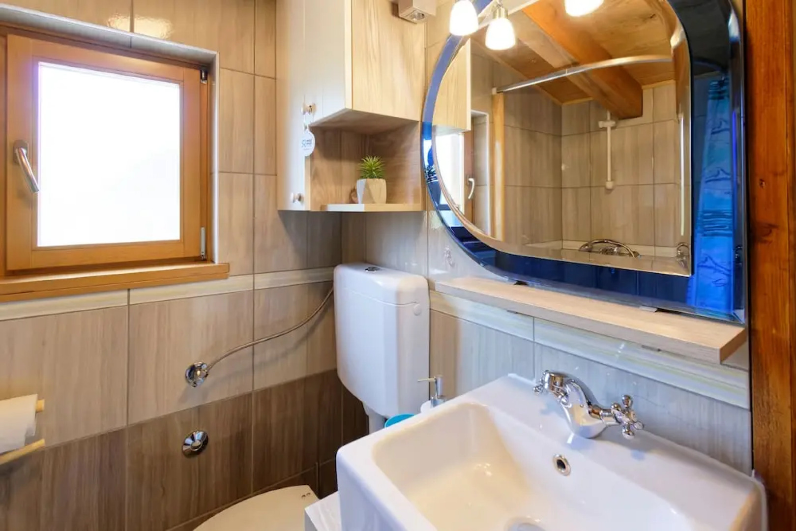 Casa Mira - Two Bedroom Holiday Home with Pool