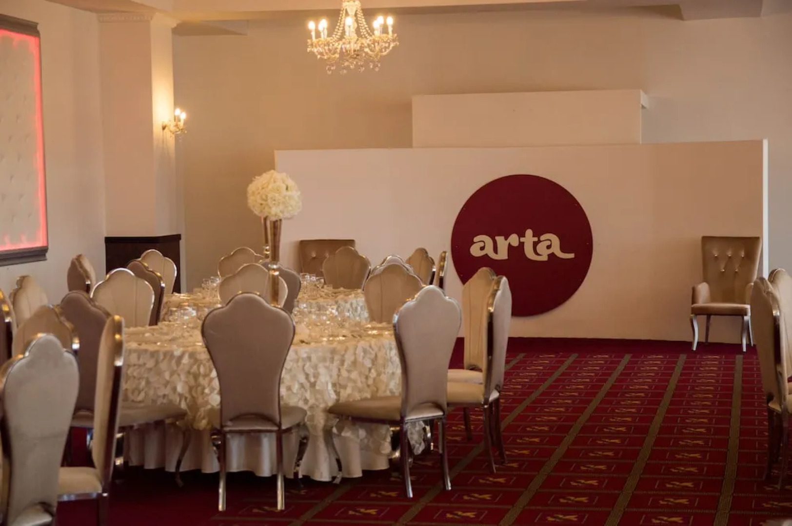 Arta Hotel