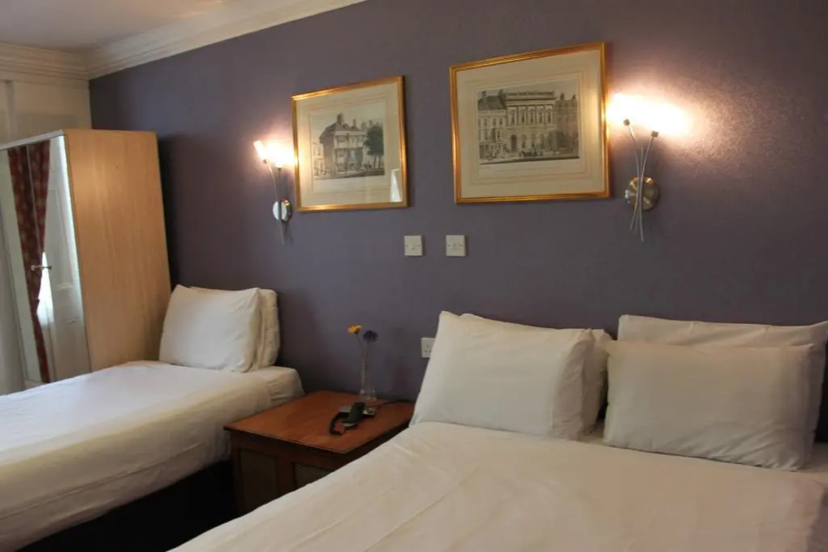 Lord Kensington Hotel