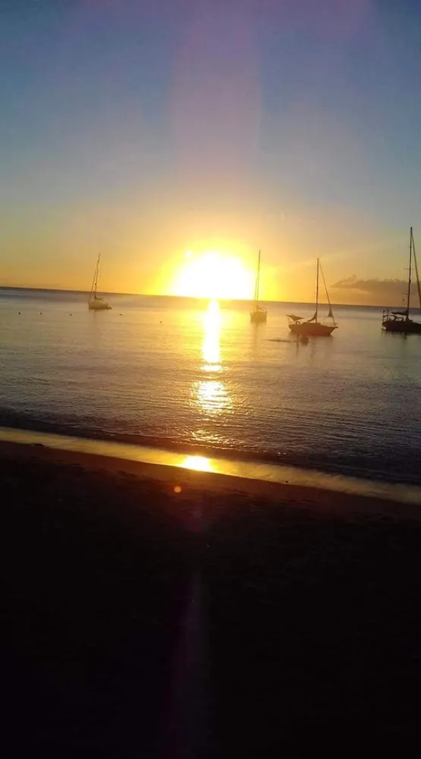 Studio in Bouillante, With Enclosed Garden and Wifi