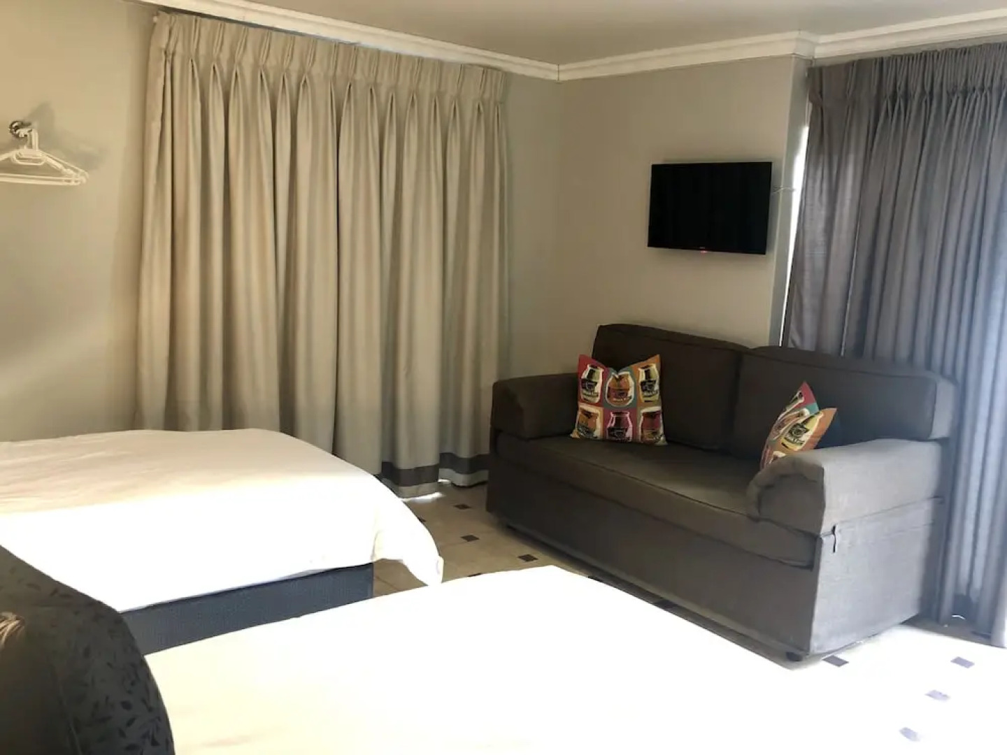 Modern Goldfields Apartments