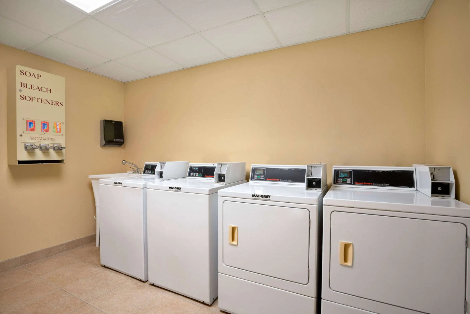 Days Inn by Wyndham Jacksonville Airport