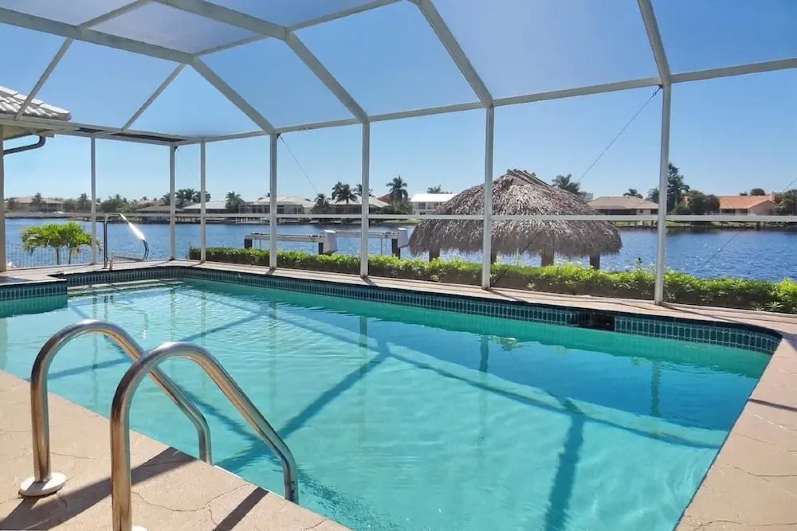 BE324 4 Bedroom Holiday Home by Marco Naples Vacation Homes