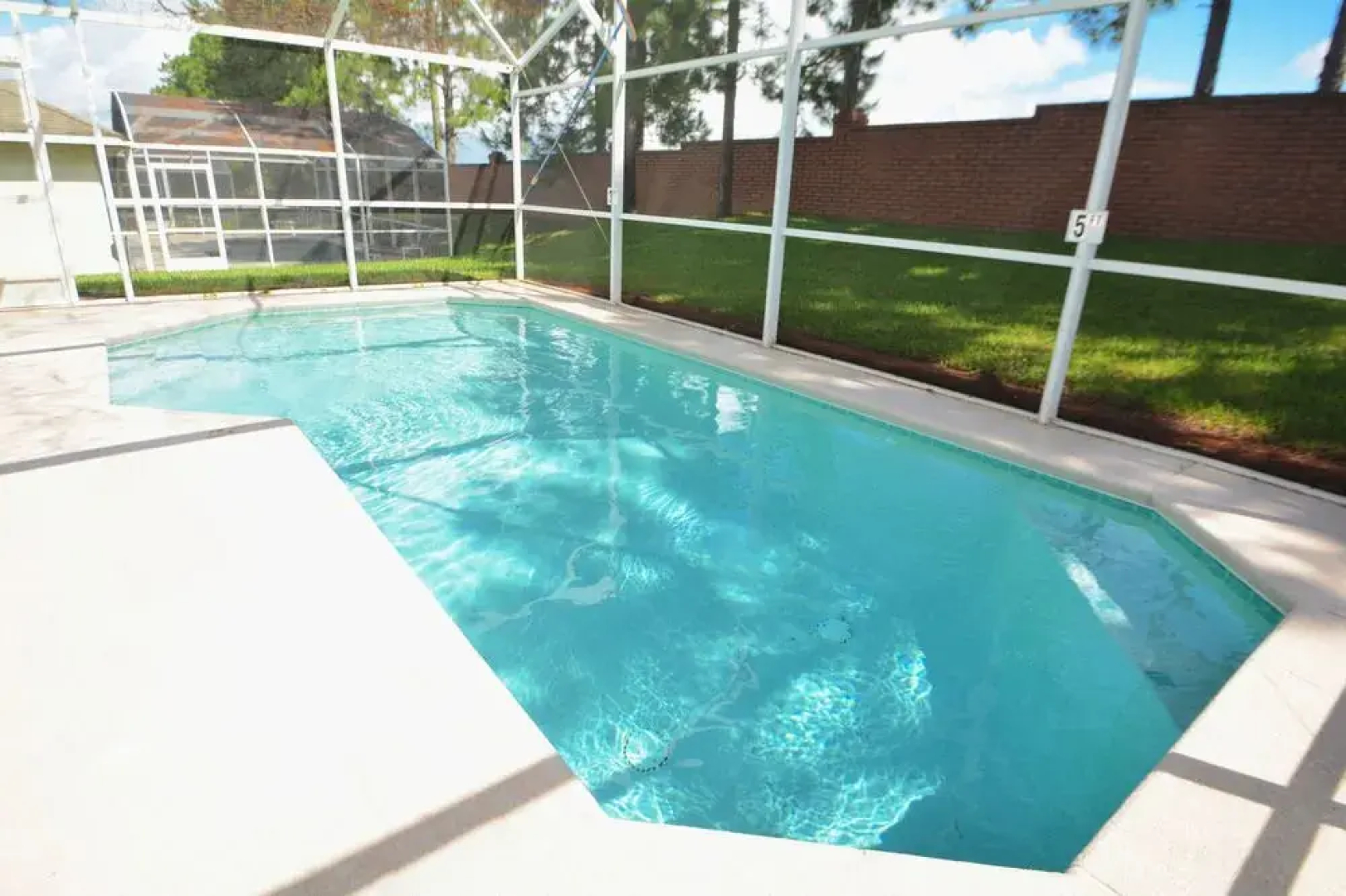 210PD Pine Top 4 Br home by RedAwning