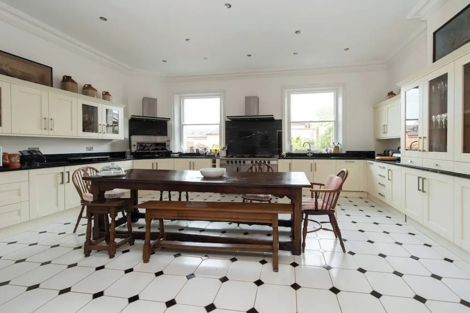 Severn Manor Country Estate