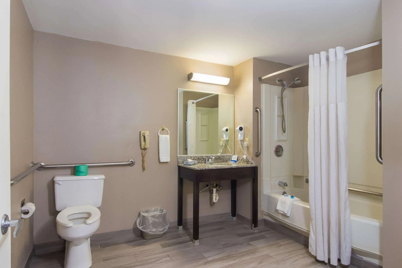 Rodeway Inn & Suites Monroeville - Pittsburgh