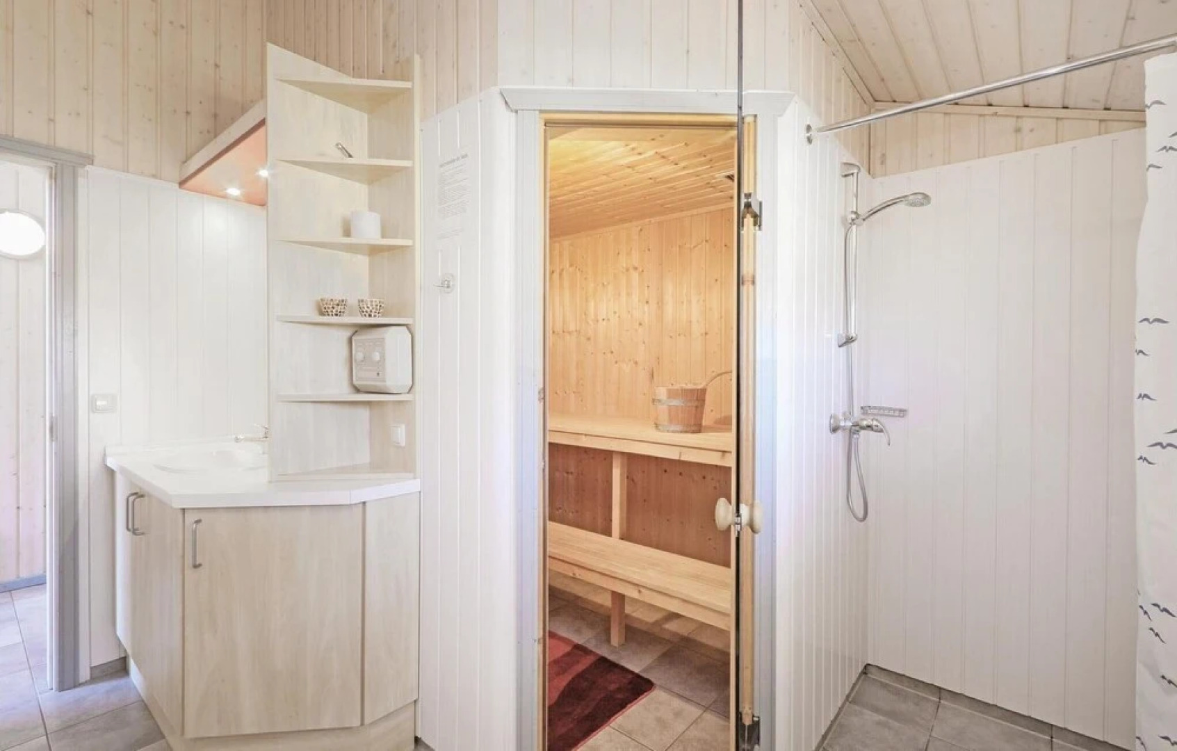 Nice Home in Rechlin With 2 Bedrooms, Sauna and Wifi