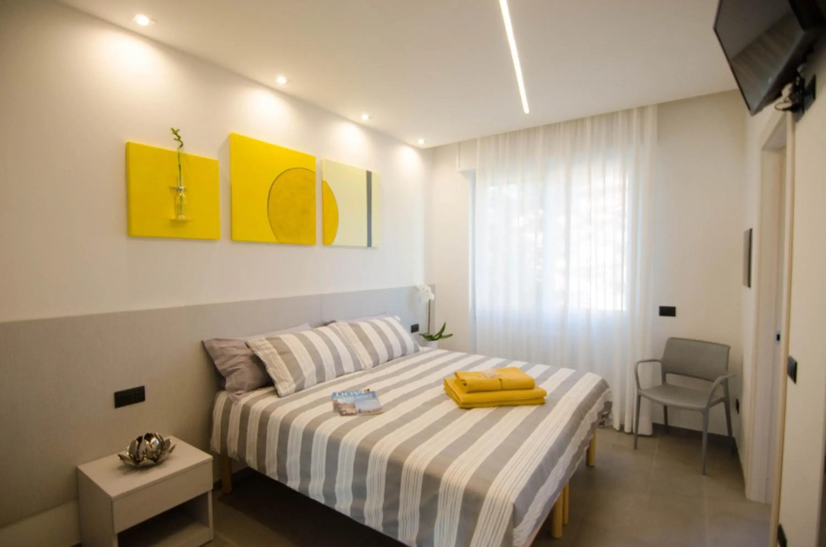 Varese Comfort Room