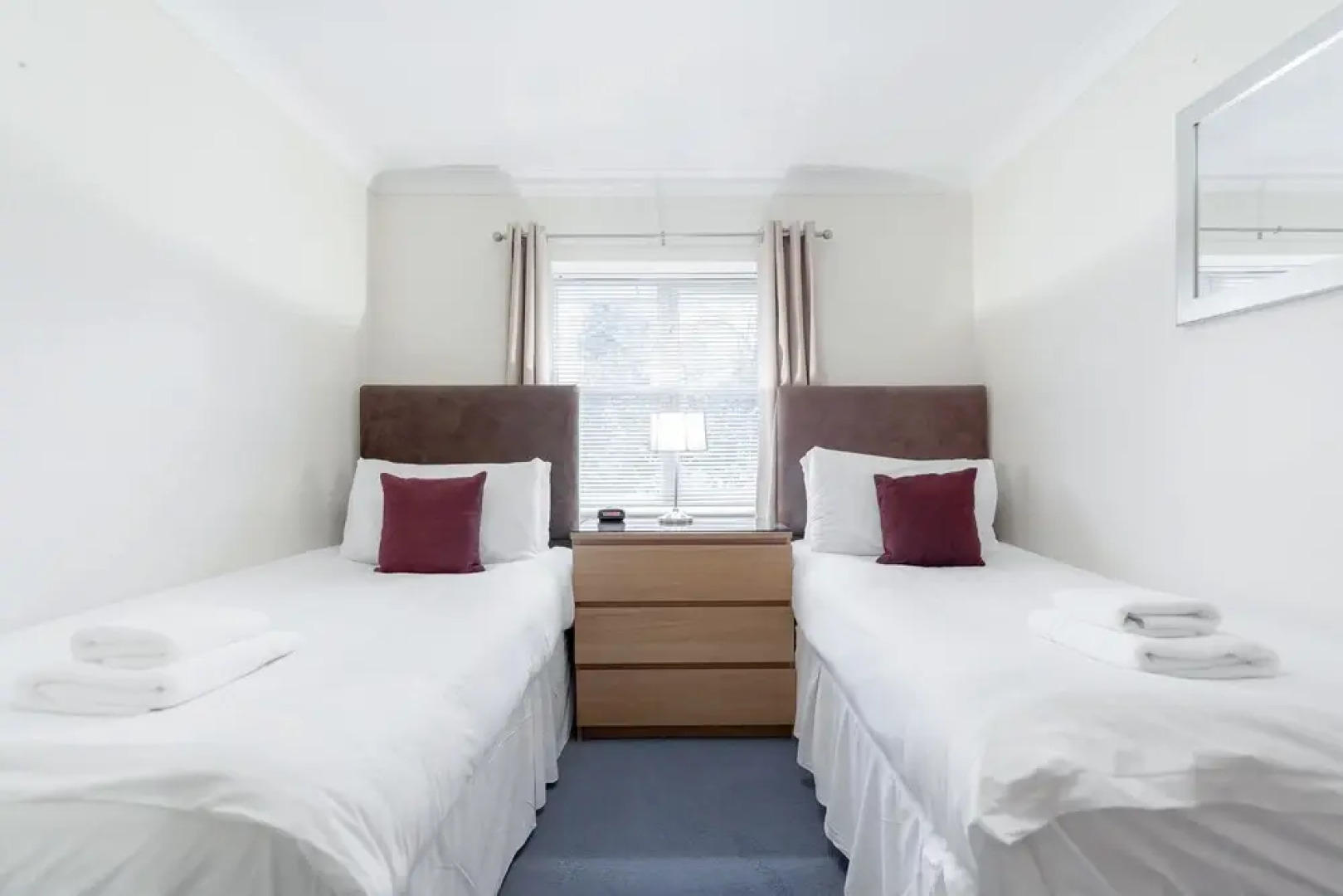 Roomspace Apartments -Sabin Gates