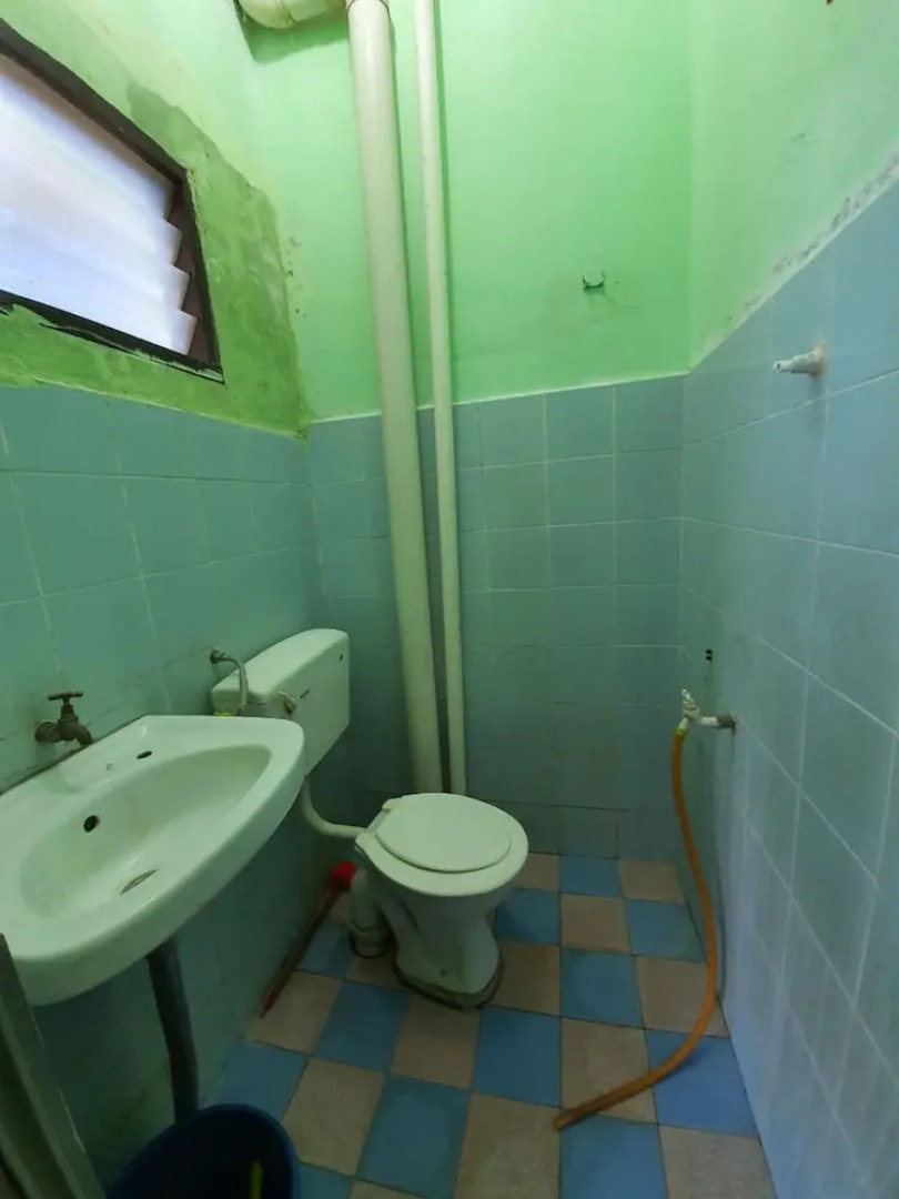 OYO 90278 Redzwan's Beach Resort