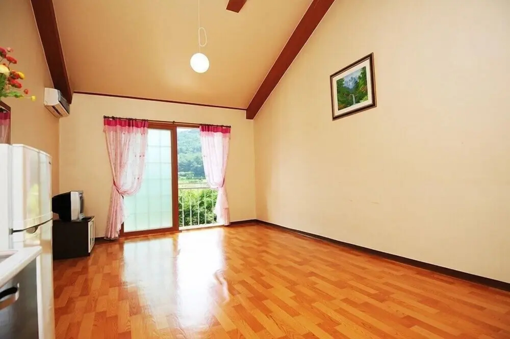 Songnisan Mountain White