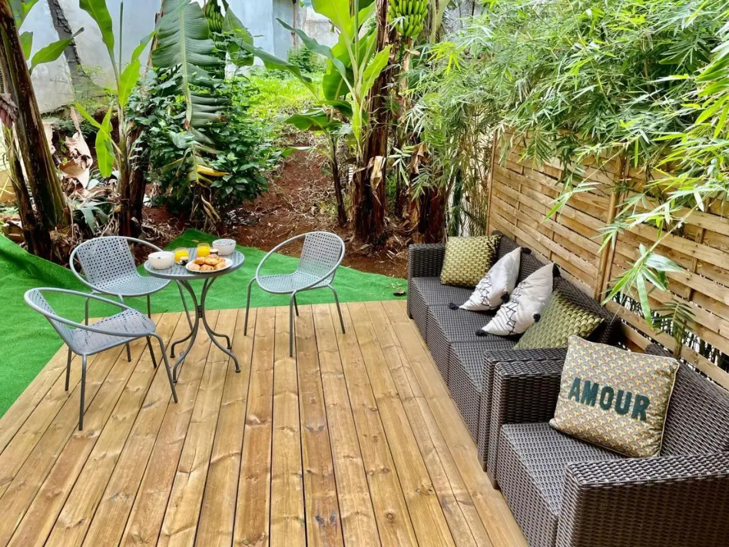 Nouveauté - L'Oasis - T3 - 70 M2 - Jacuzzi