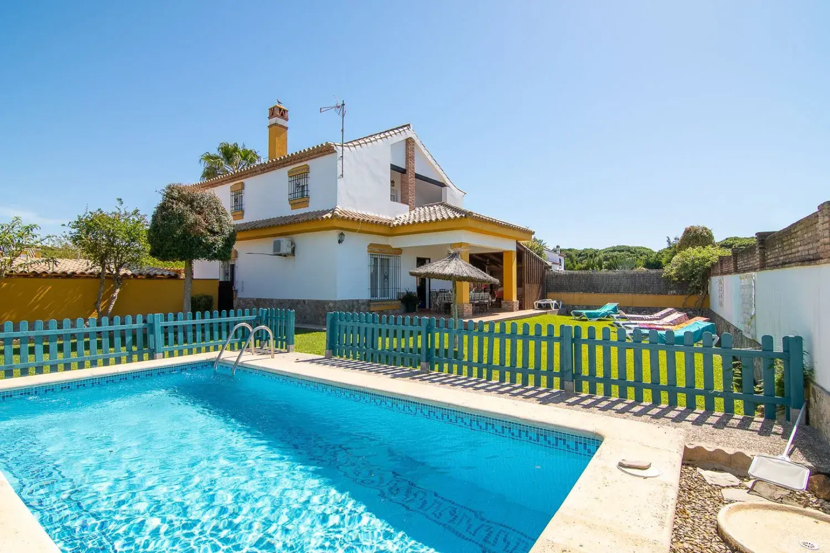 Villas Dehesa Roche Viejo