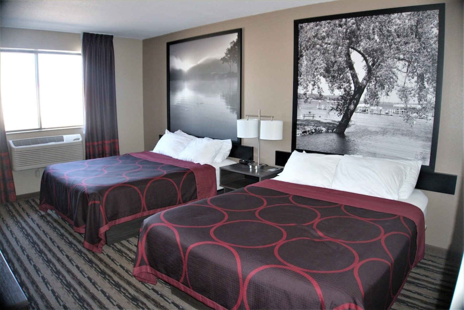 Super 8 Spirit Lake/Okoboji