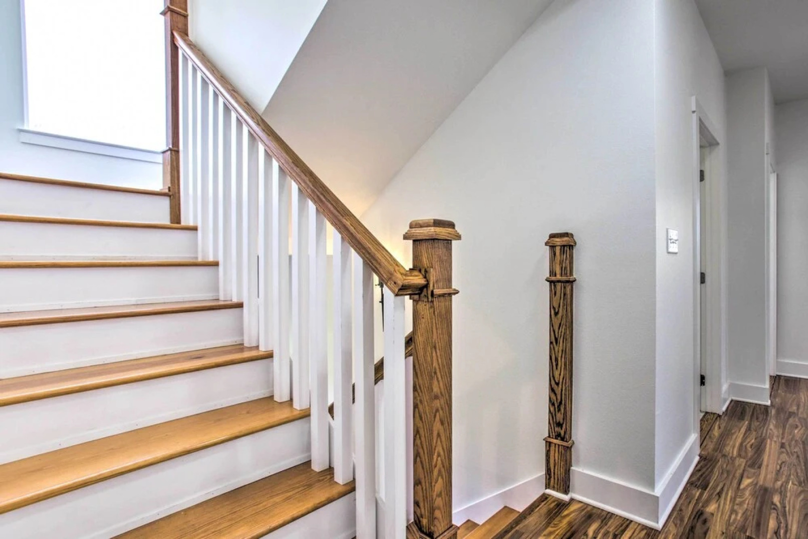 Waveland Abode w/ Patio, Walk to Beach!