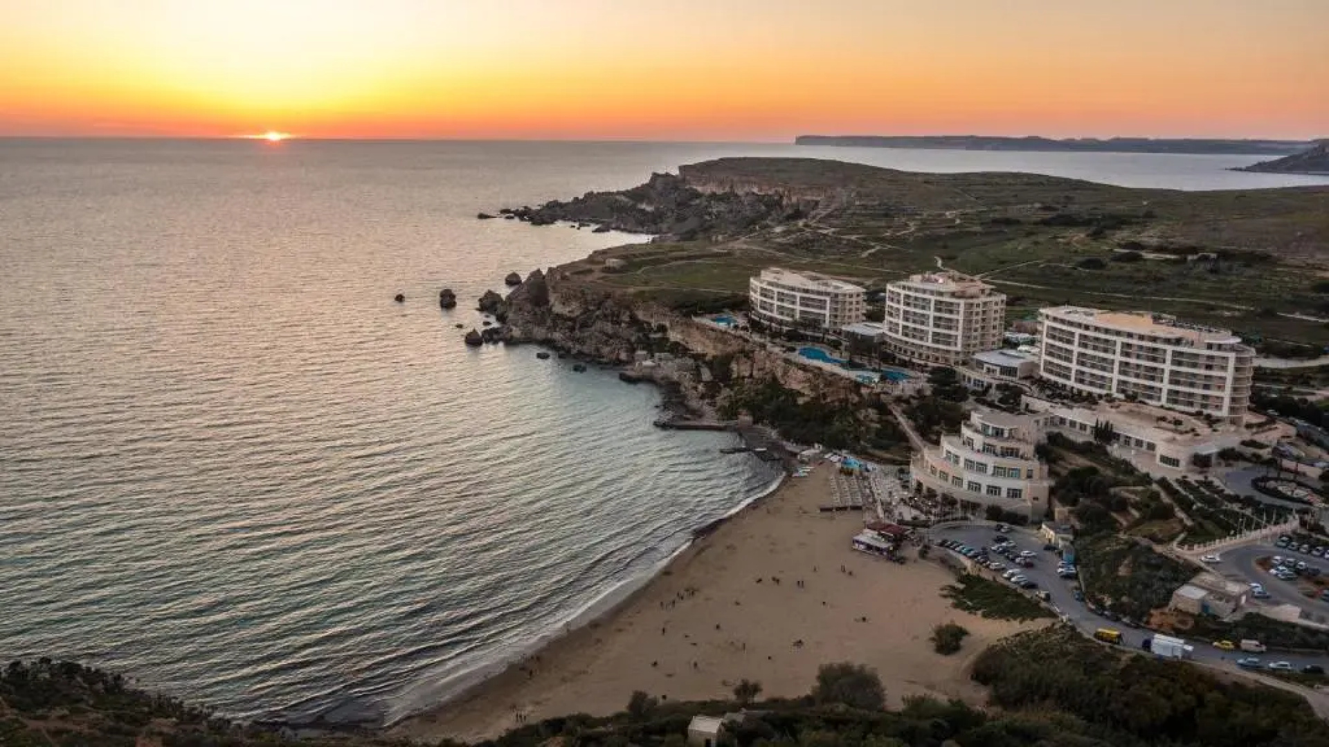 Blue Harbour 2 bedroom Seafront Apartment with stunning seaviews - by Getawaysmalta
