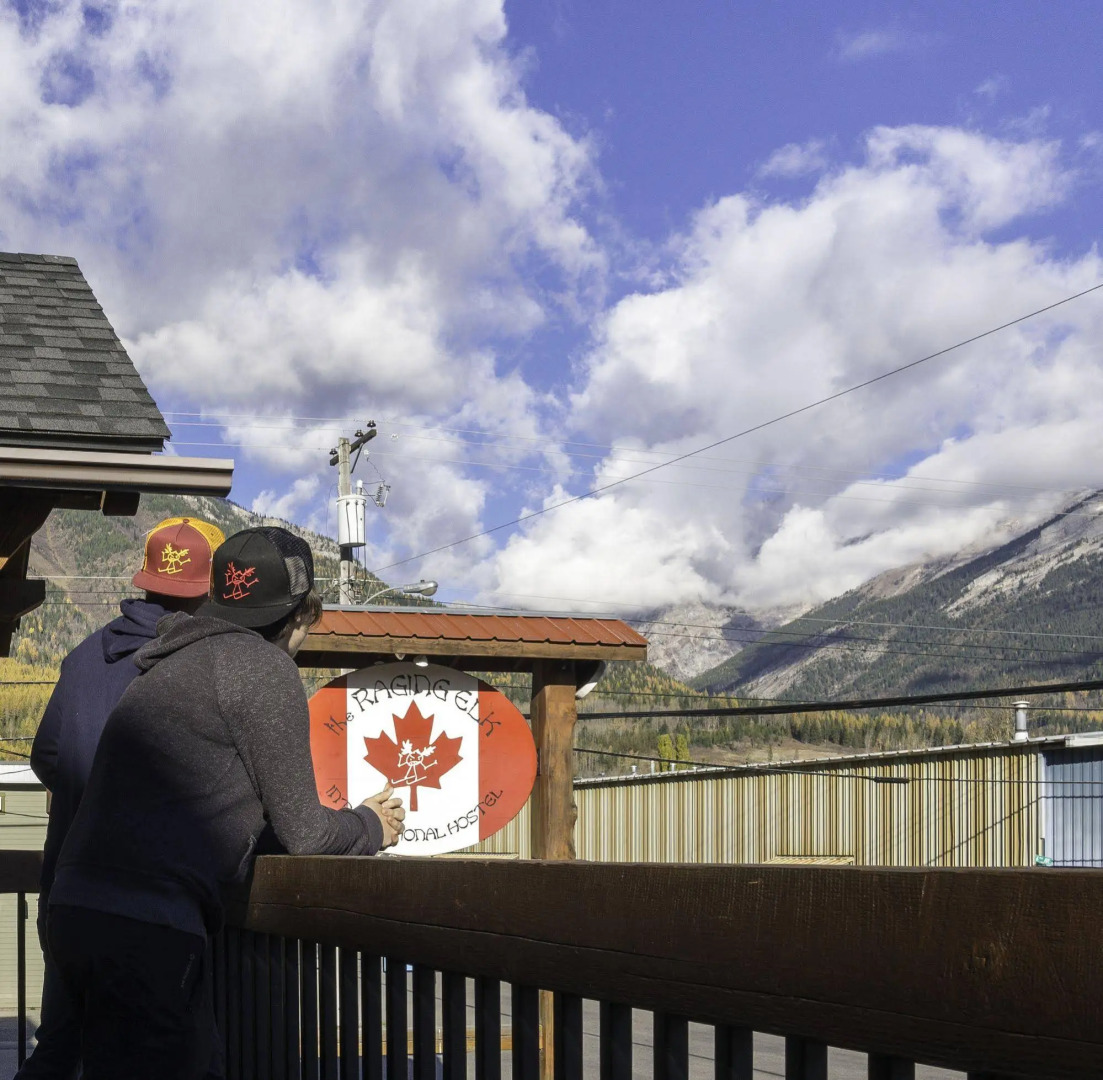 Raging Elk Adventure Lodging