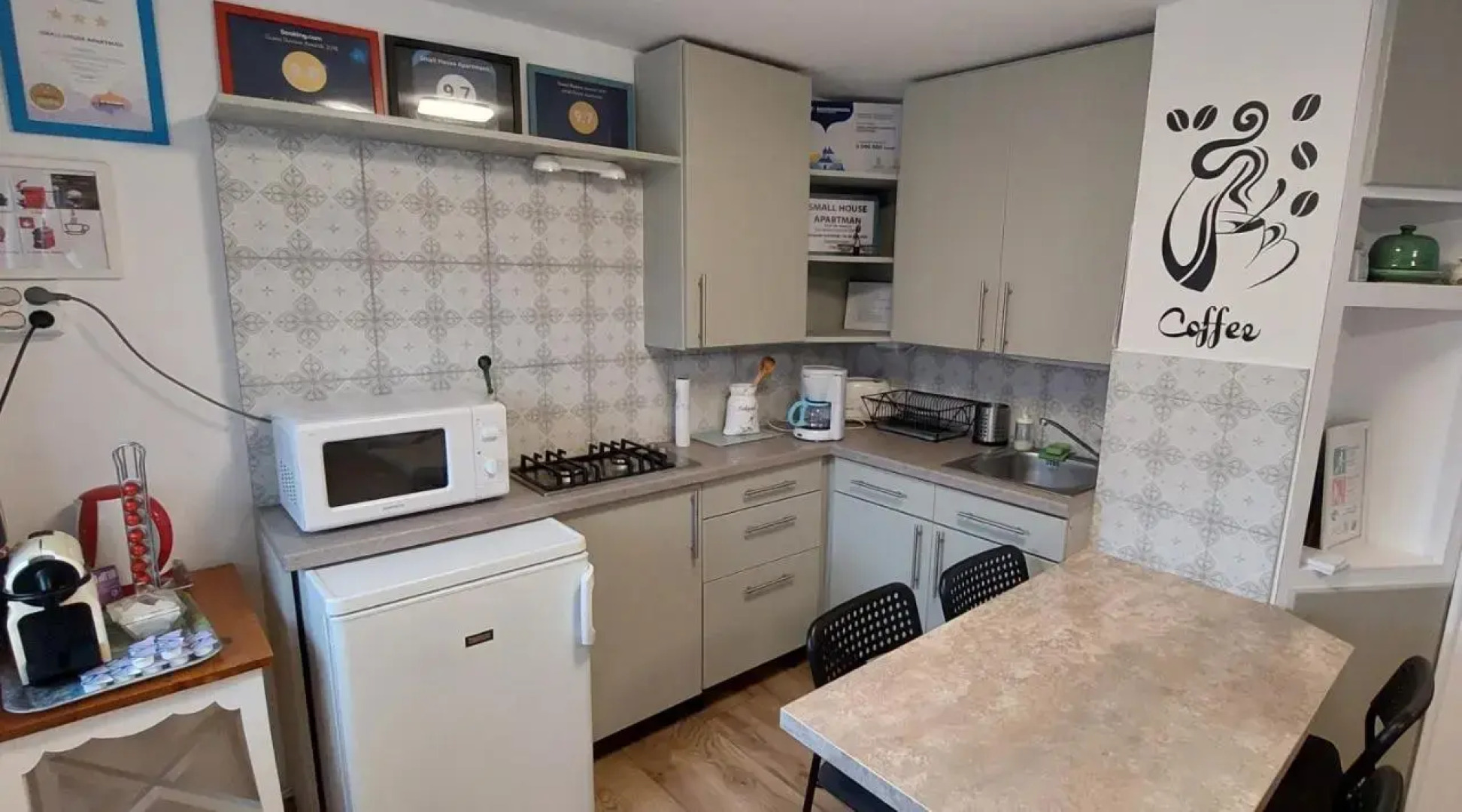 Small House Apartment