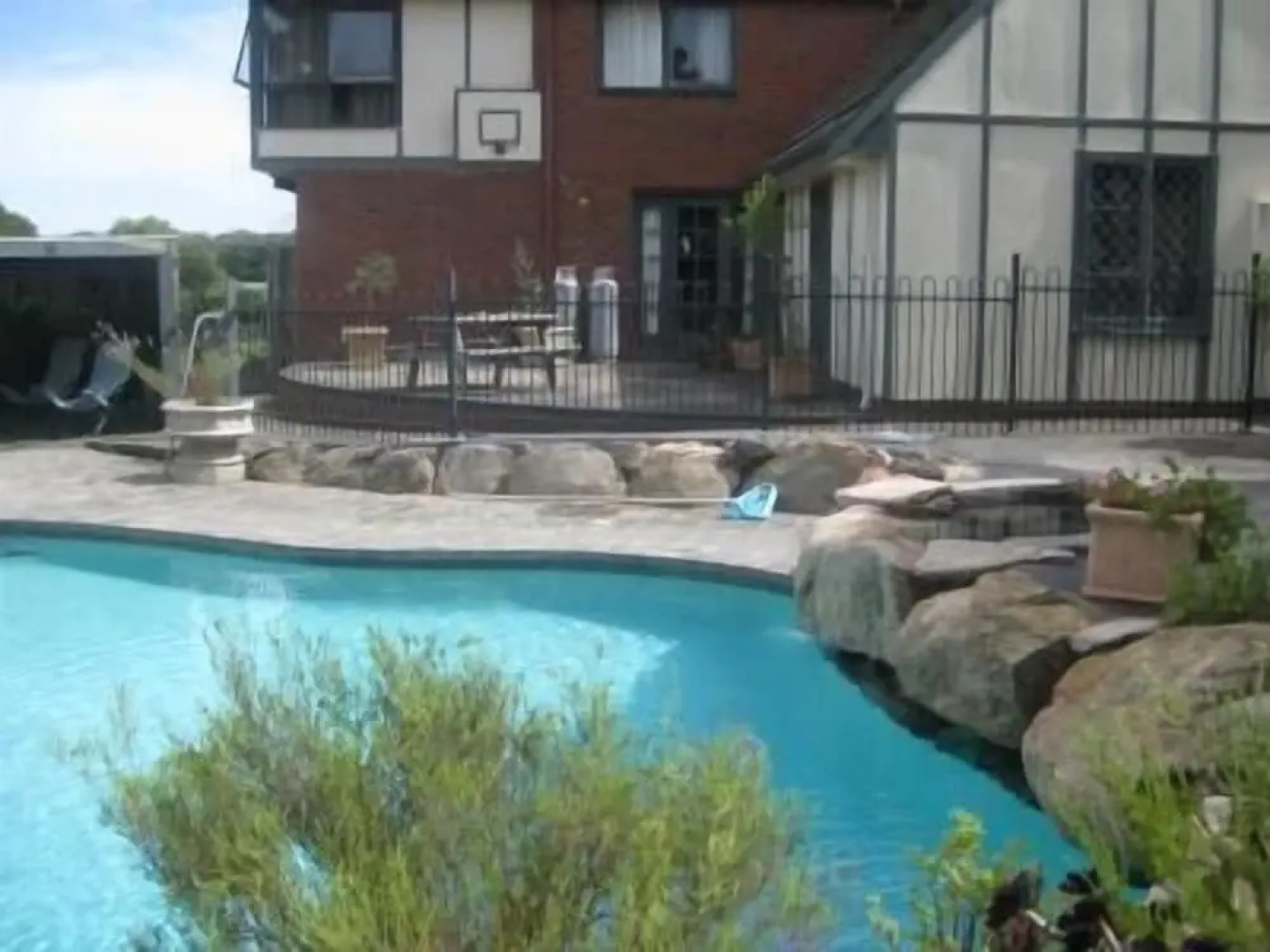 The View on Grossmans