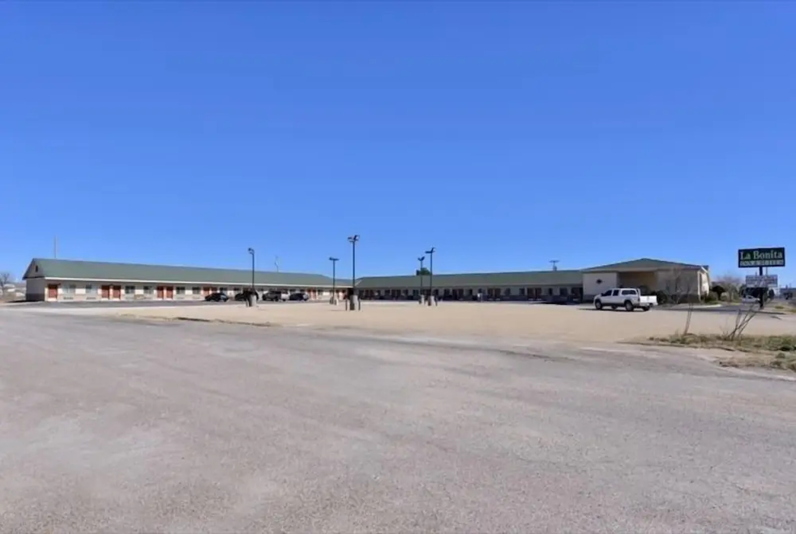 La Bonita Inn And Suites