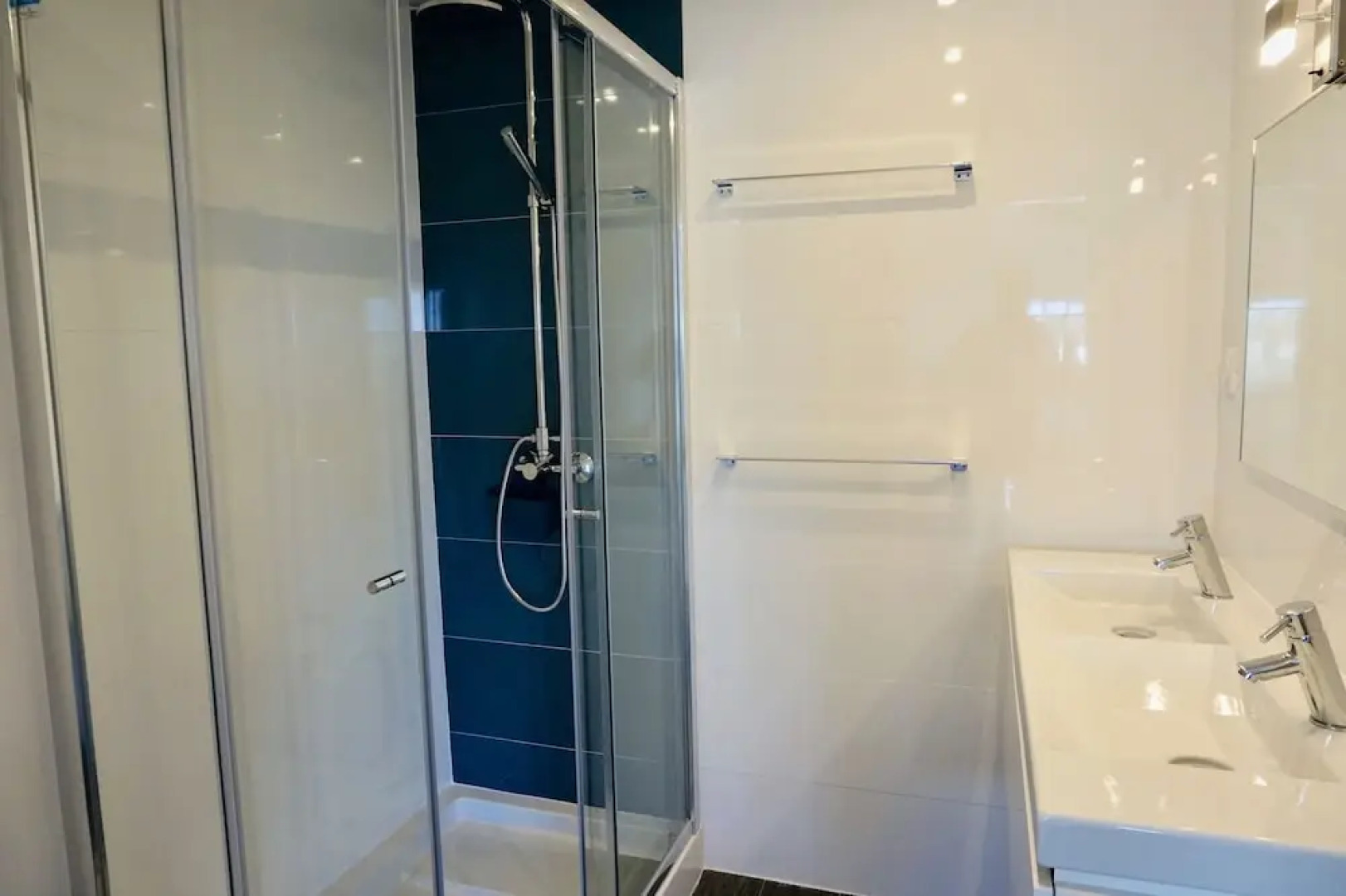 The White House - B&B in the Villa