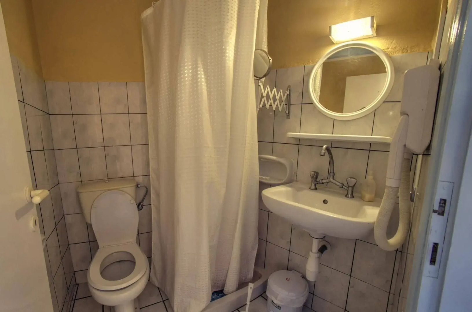 Eleni Family Apartments