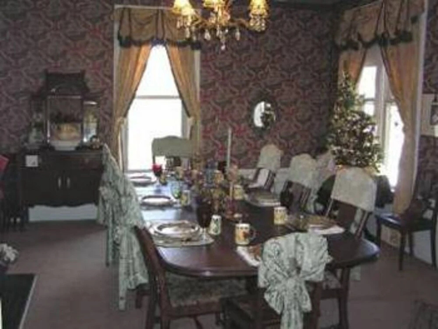 Four Winds Victorian Venue & Suites