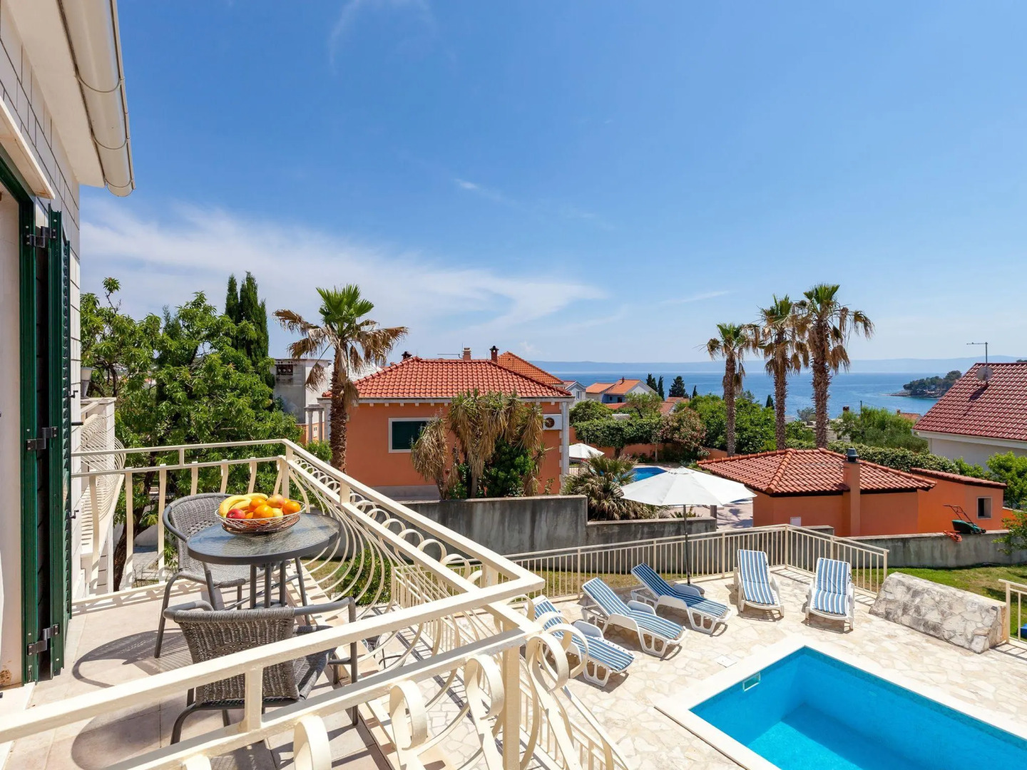 Villa in Sumartin Near the Beach & Ferry Port