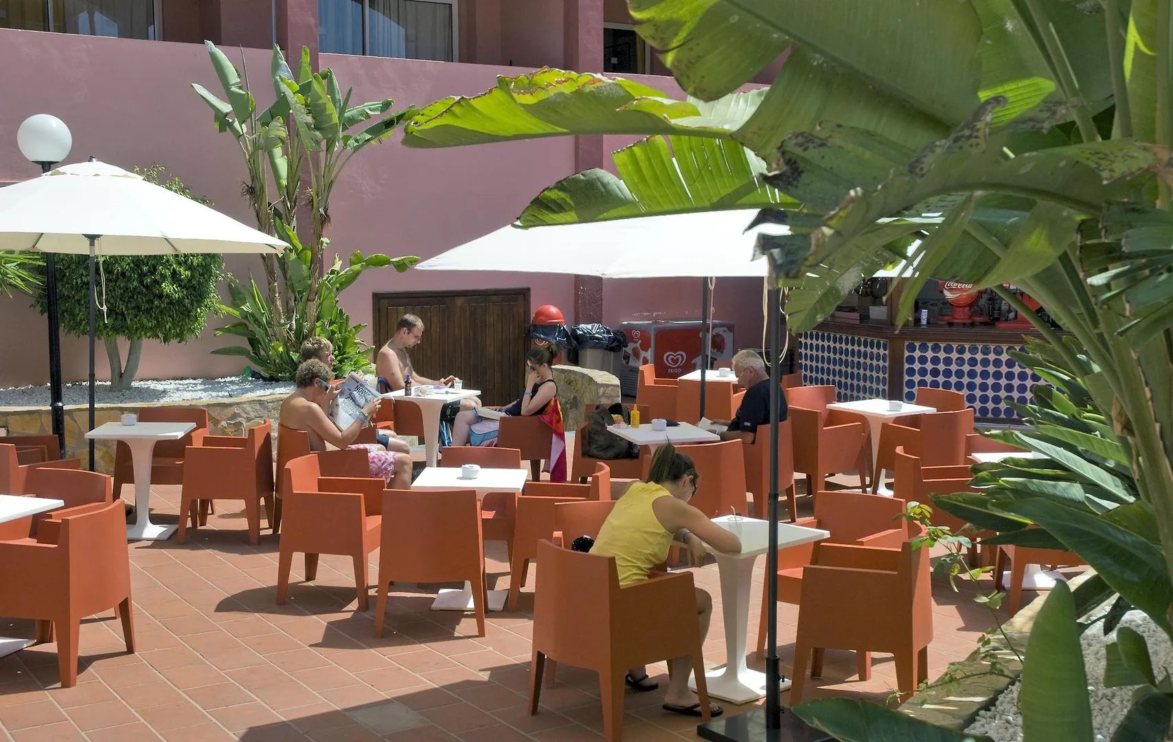 Apartamentos Marola Park