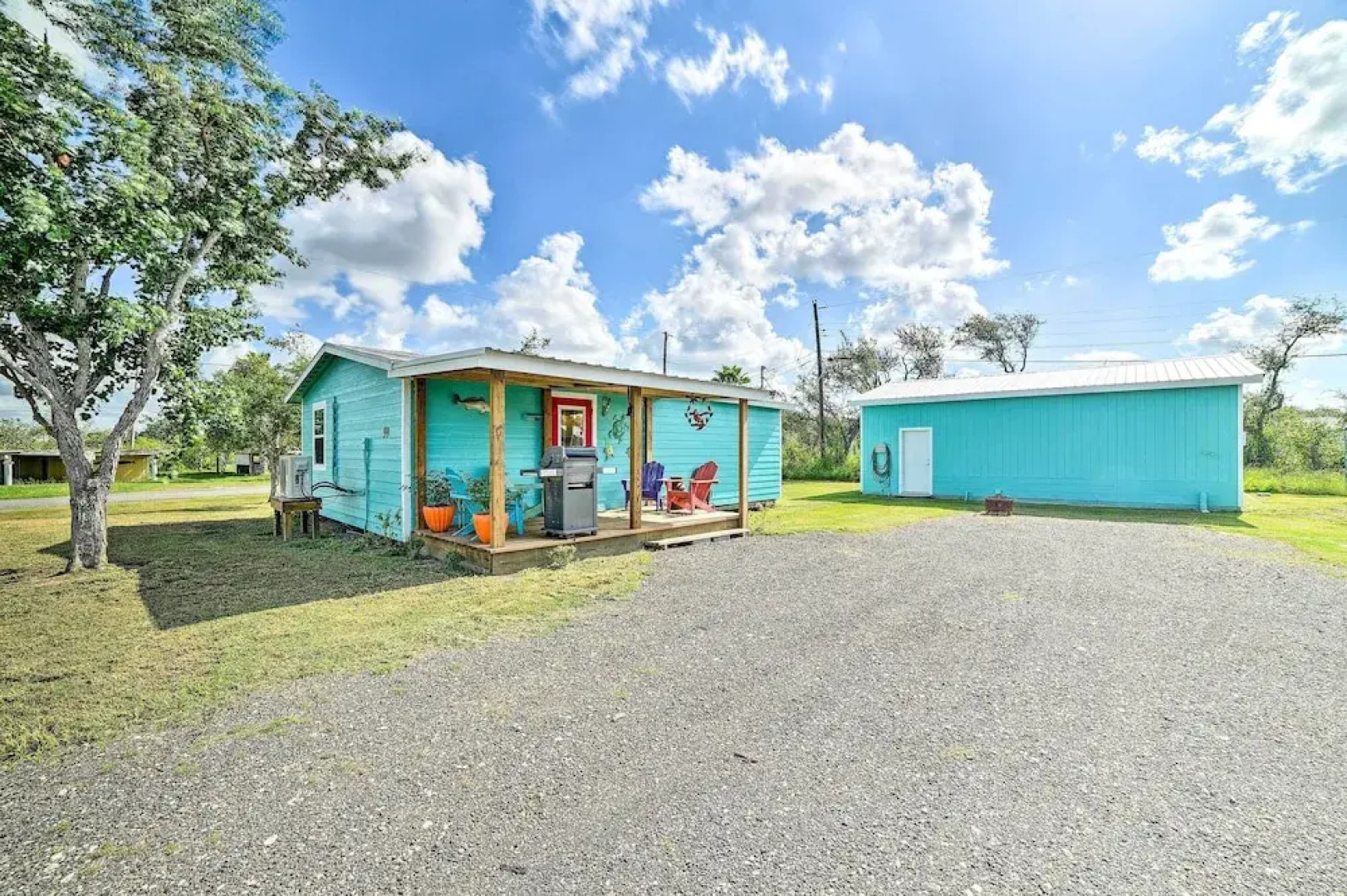 4 Mi to Beach & Fishing: Rockport Cottage w/ Deck!