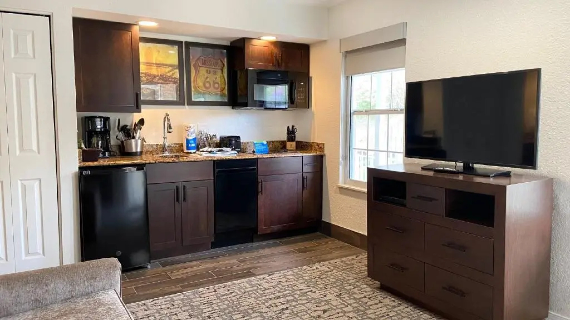Wyndham Branson at The Falls