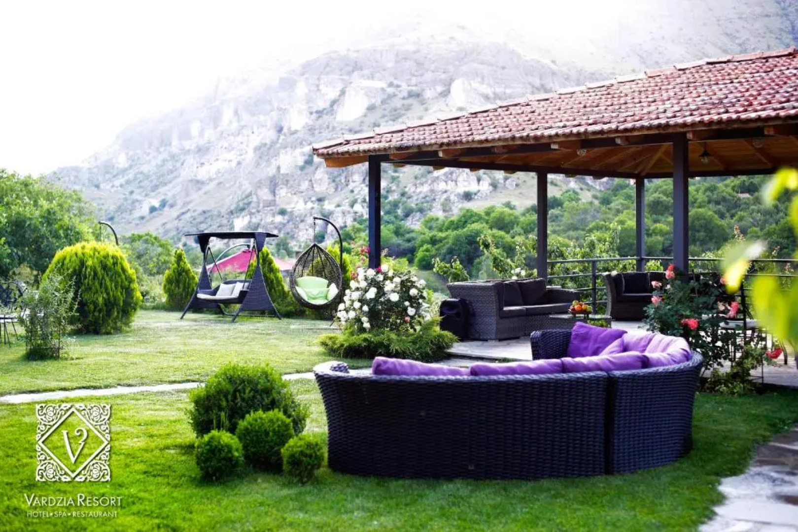 Курорт Vardzia