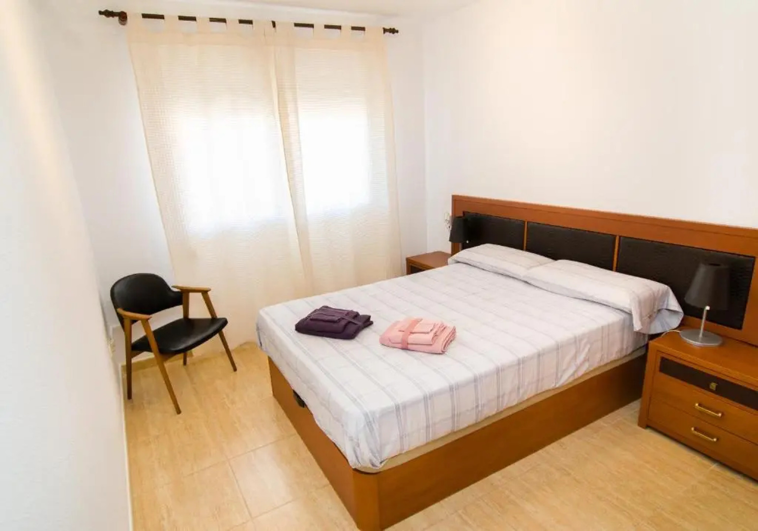 Apartamento de 4 dormitorios a tan sólo 2,5 km de la Playa San Juan