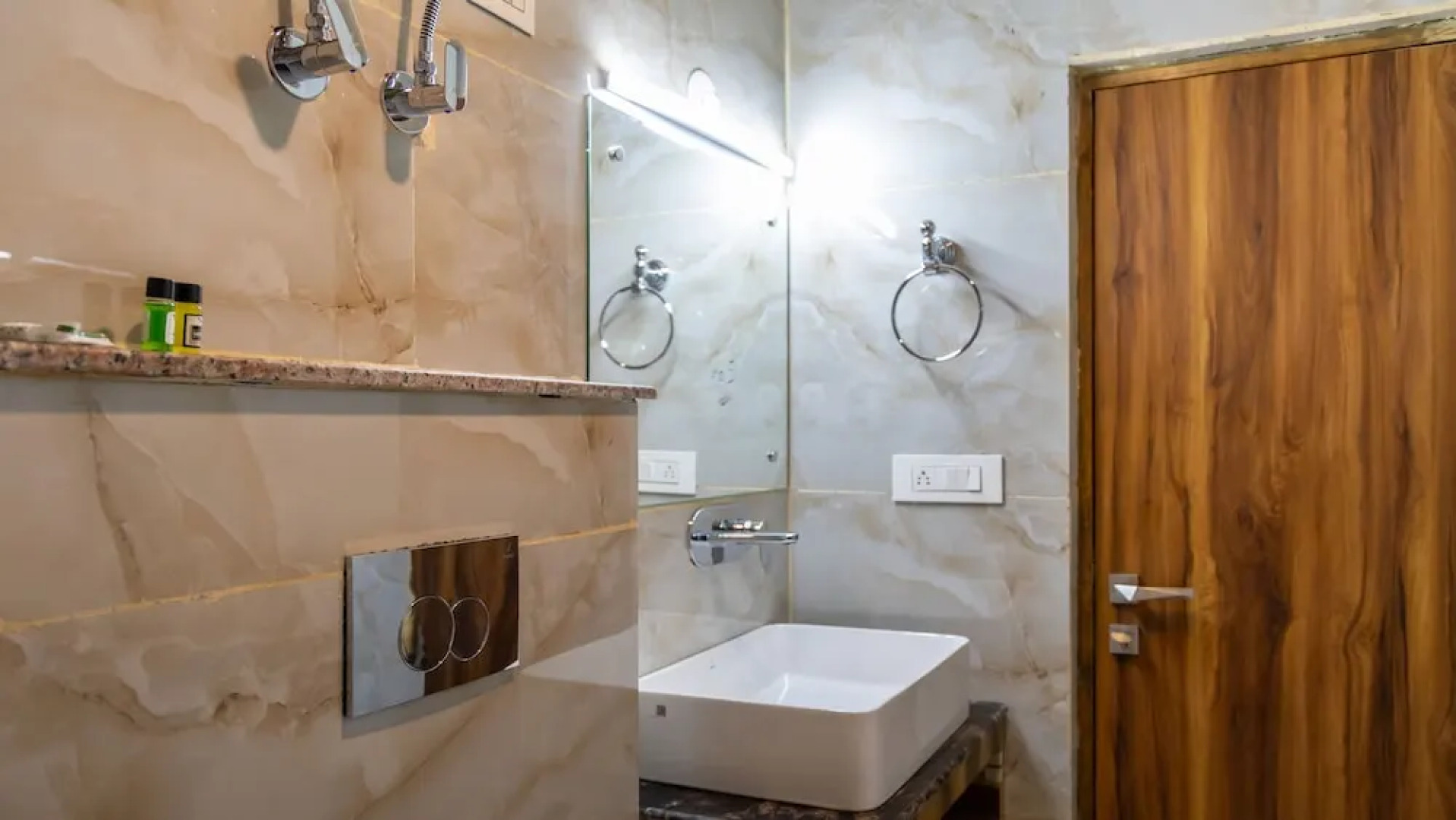 Snow White Regency Manali