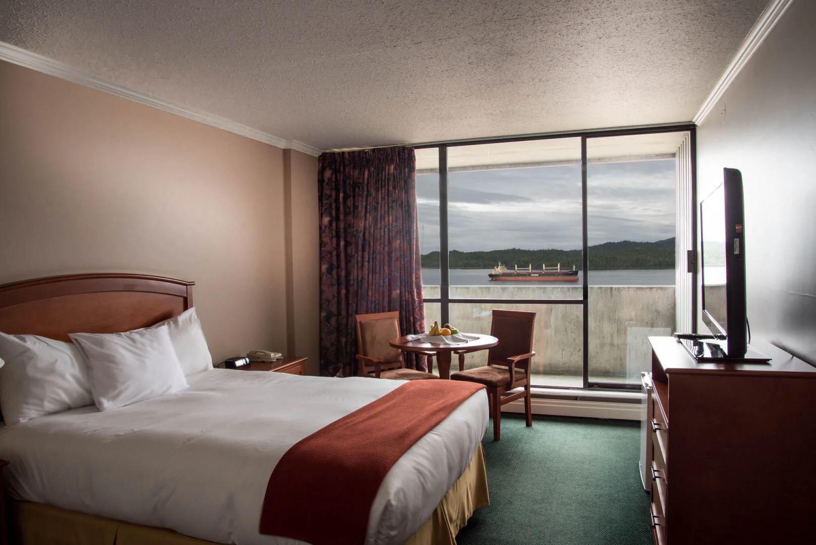 Highliner Hotel & Conference Centre