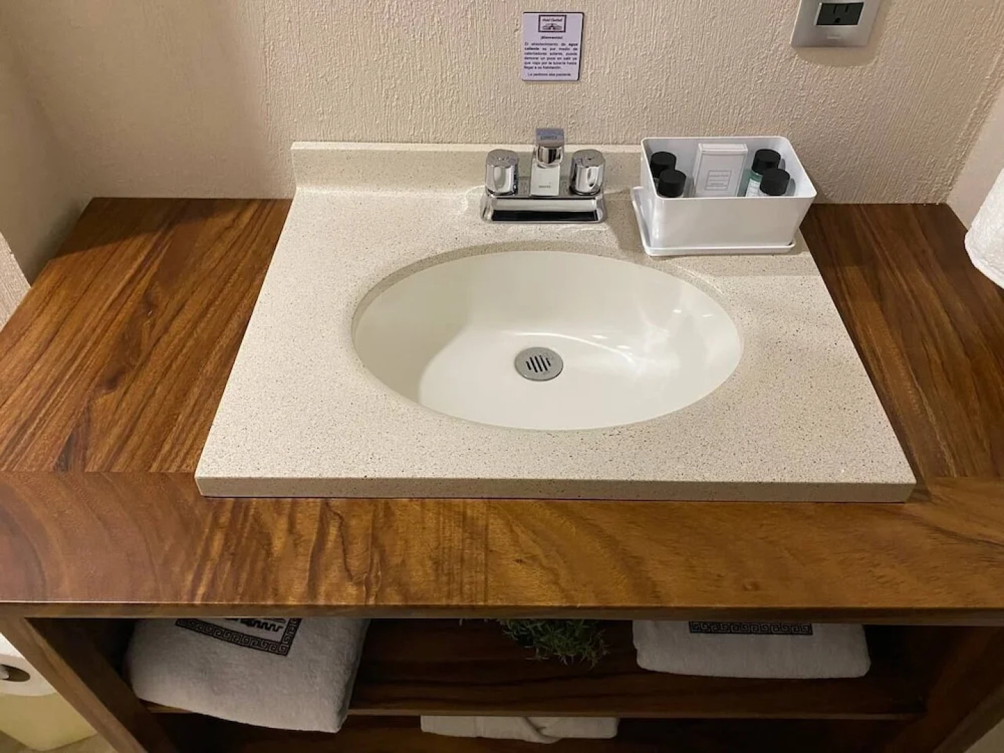 Hotel Central Pirámides