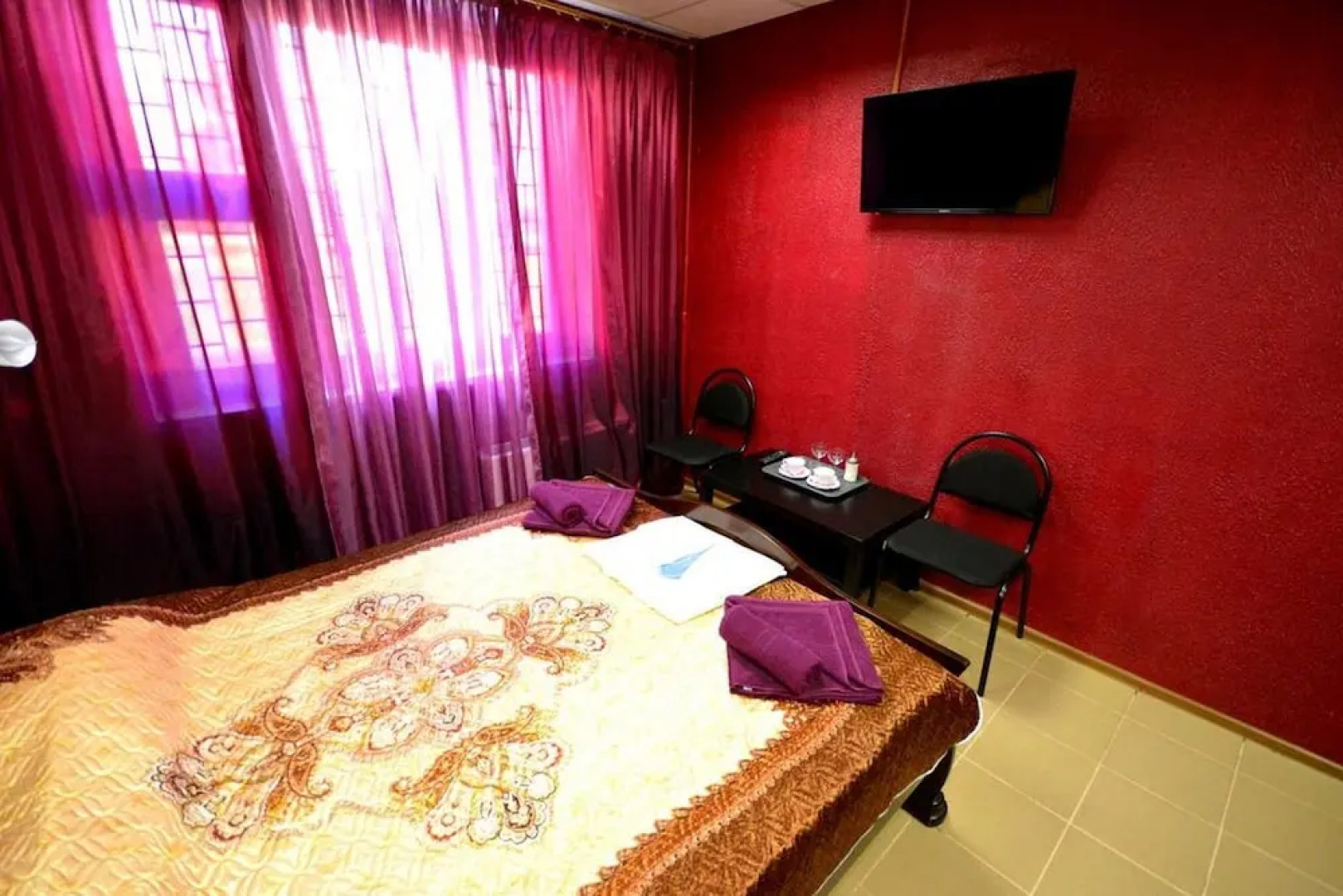 Часы Бунинская аллея